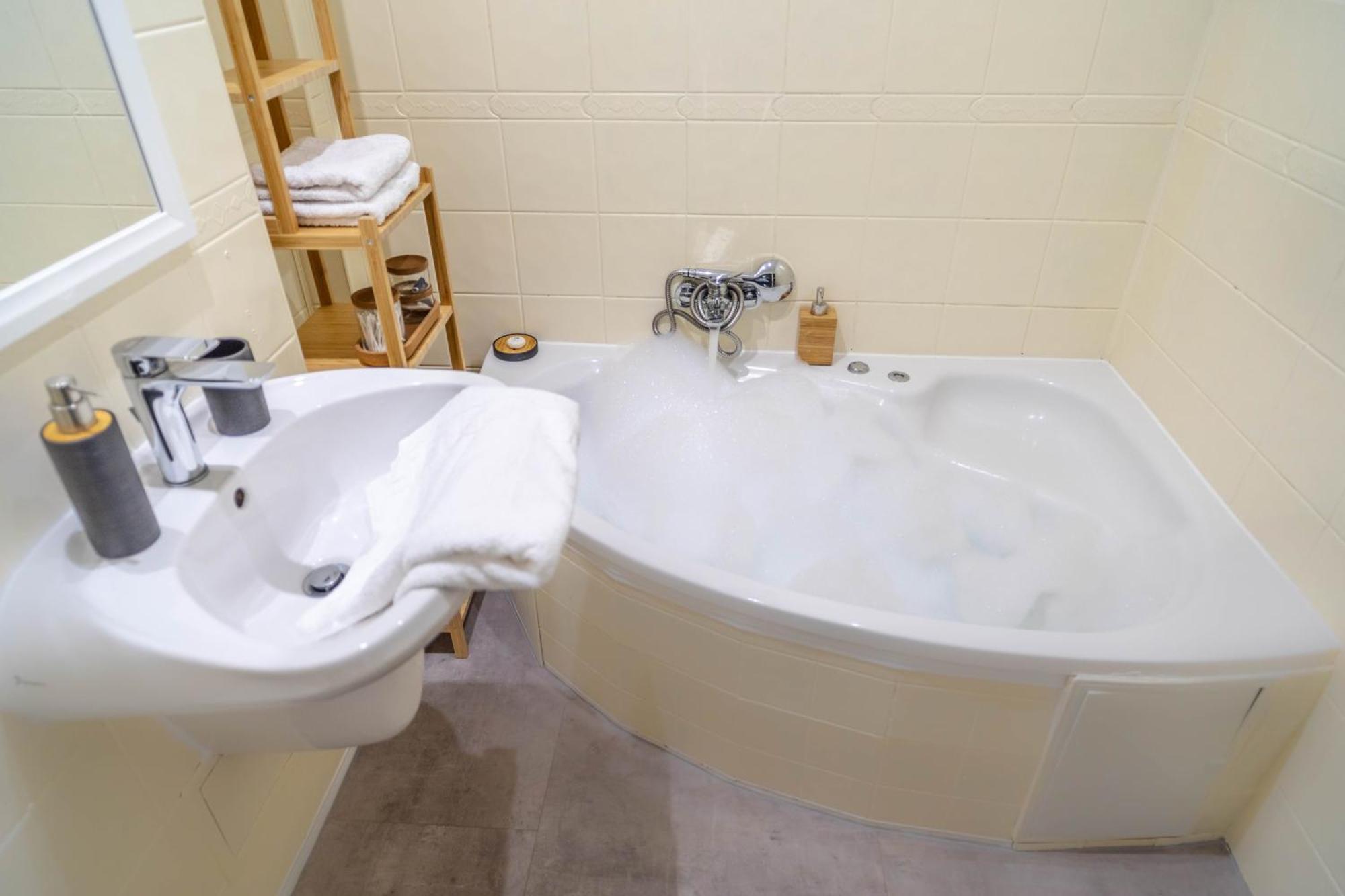 Bird Nest 2 Room Apartment Бухарест Экстерьер фото